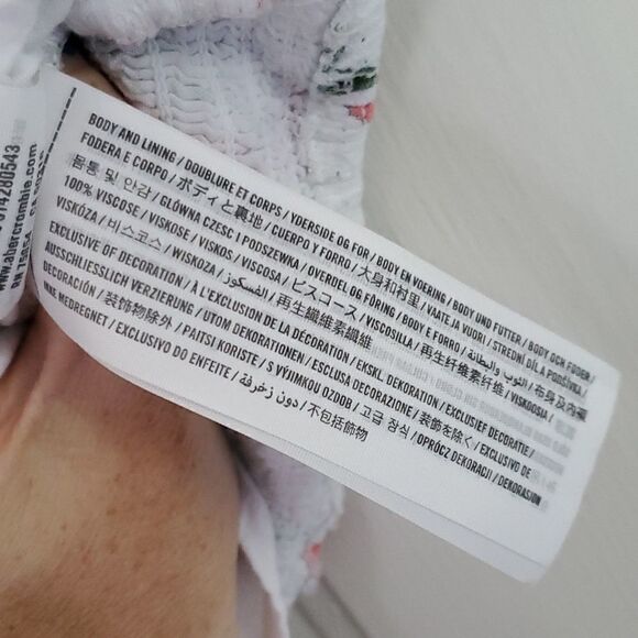 Hollister Tie Front Floral Crop Top - Picture 5 of 7